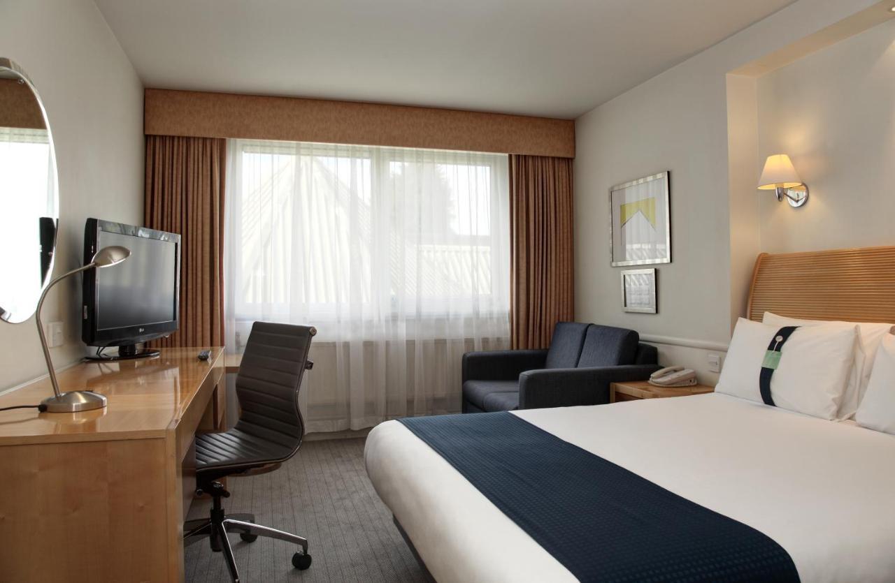 Holiday Inn London Brent Cross, An Ihg Hotel Exterior foto