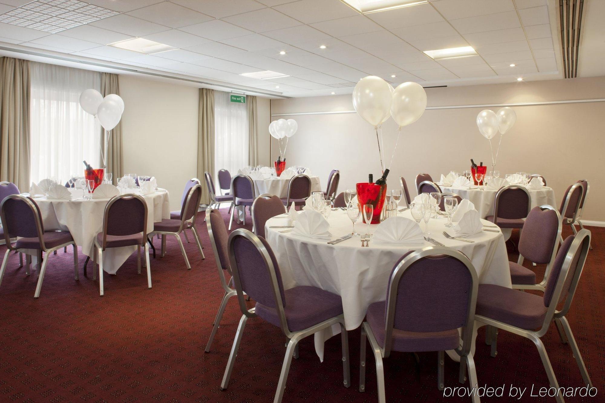 Holiday Inn London Brent Cross, An Ihg Hotel Restaurante foto