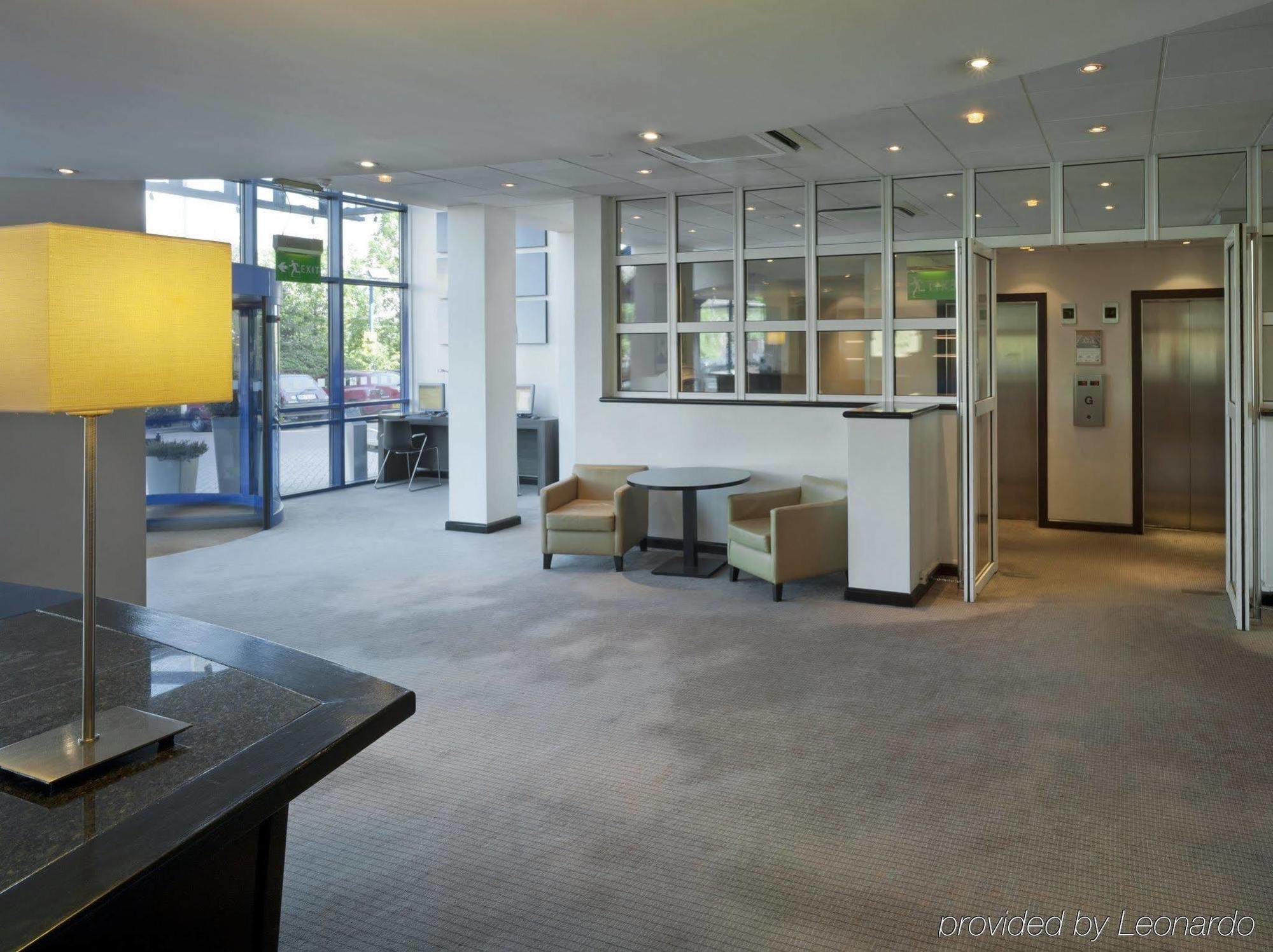 Holiday Inn London Brent Cross, An Ihg Hotel Exterior foto
